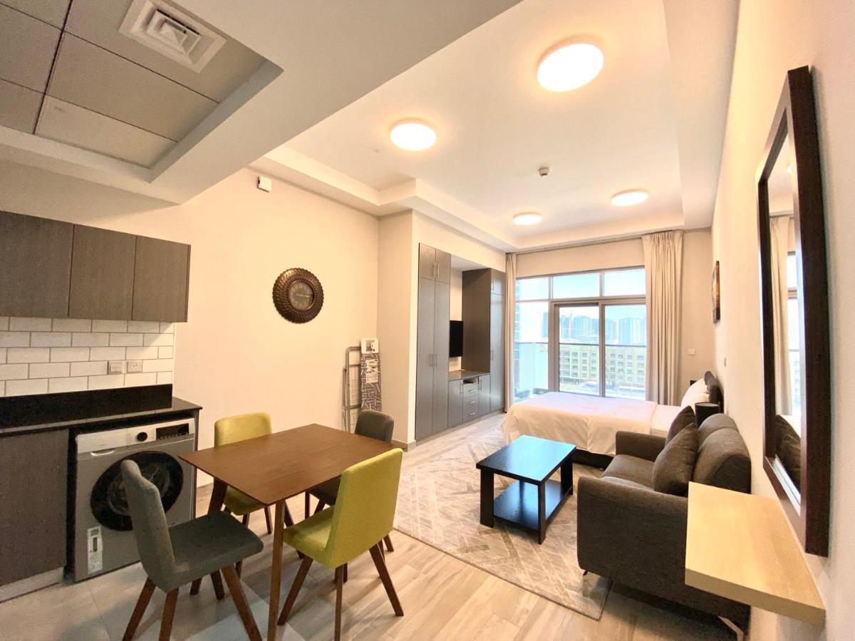 Penrose Place Dubai JVC Bagian luar foto