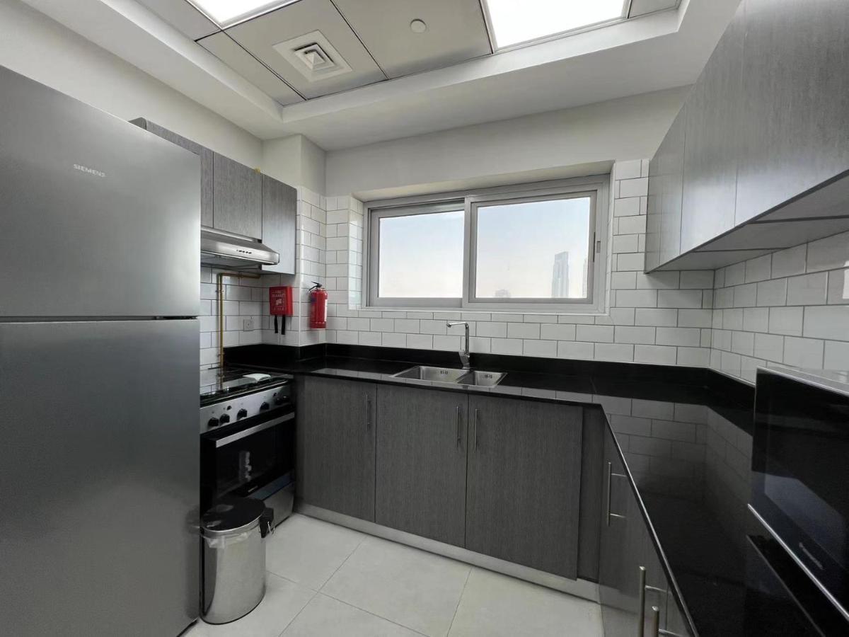 Penrose Place Dubai JVC Bagian luar foto