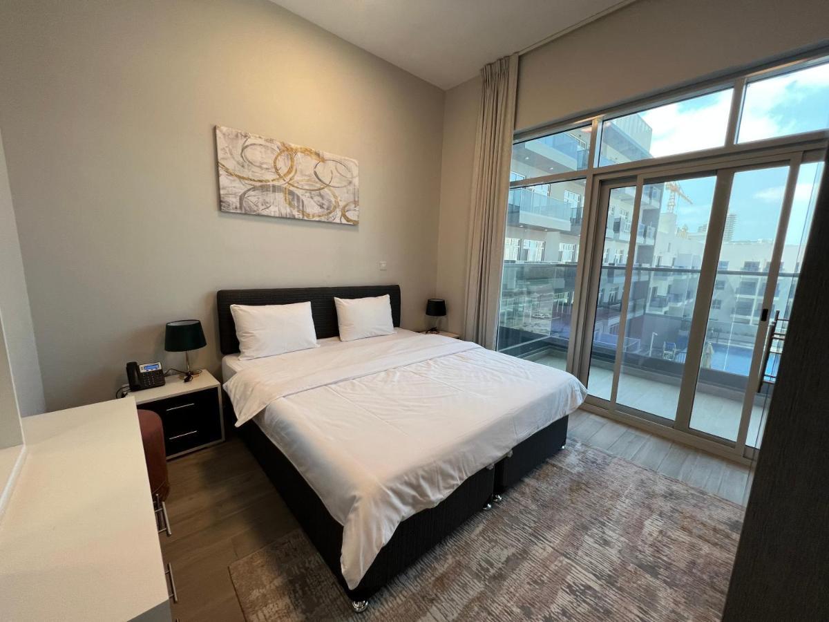 Penrose Place Dubai JVC Bagian luar foto
