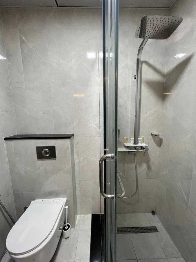 Penrose Place Dubai JVC Bagian luar foto