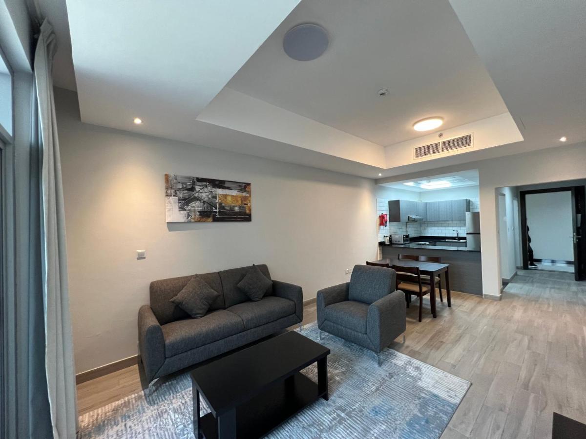 Penrose Place Dubai JVC Bagian luar foto