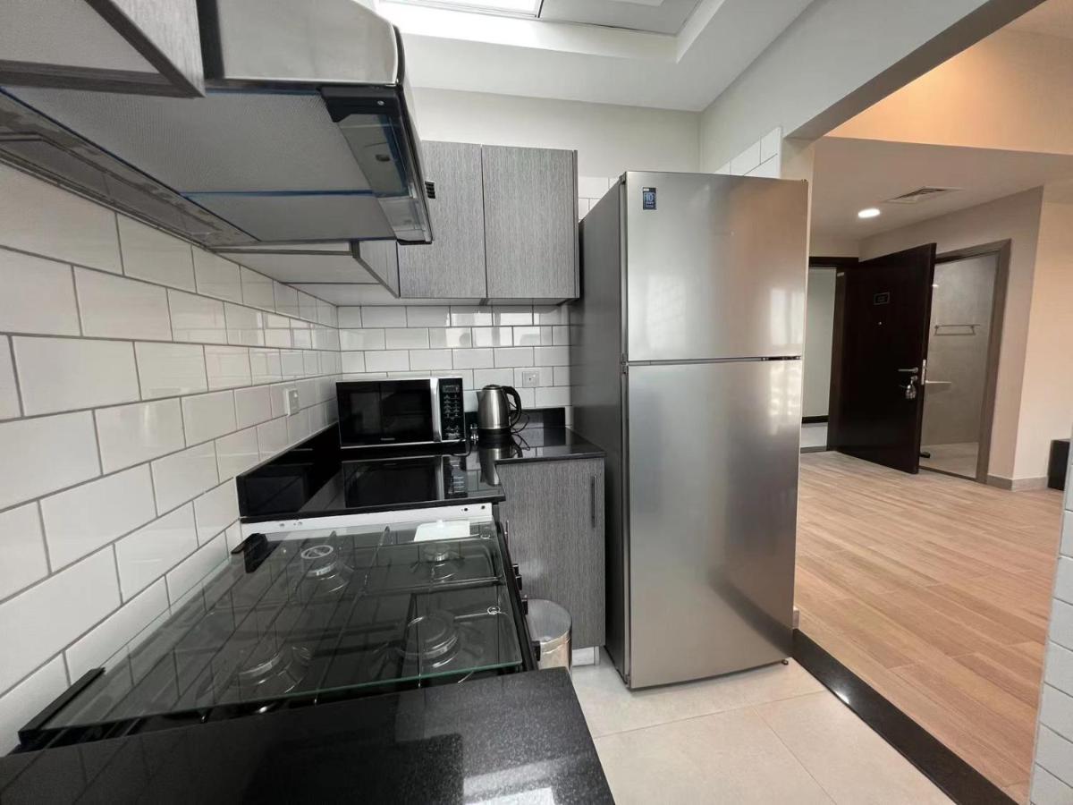 Penrose Place Dubai JVC Bagian luar foto